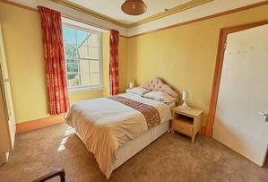 Bedroom- click for photo gallery
